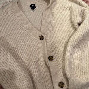Gap cardigan